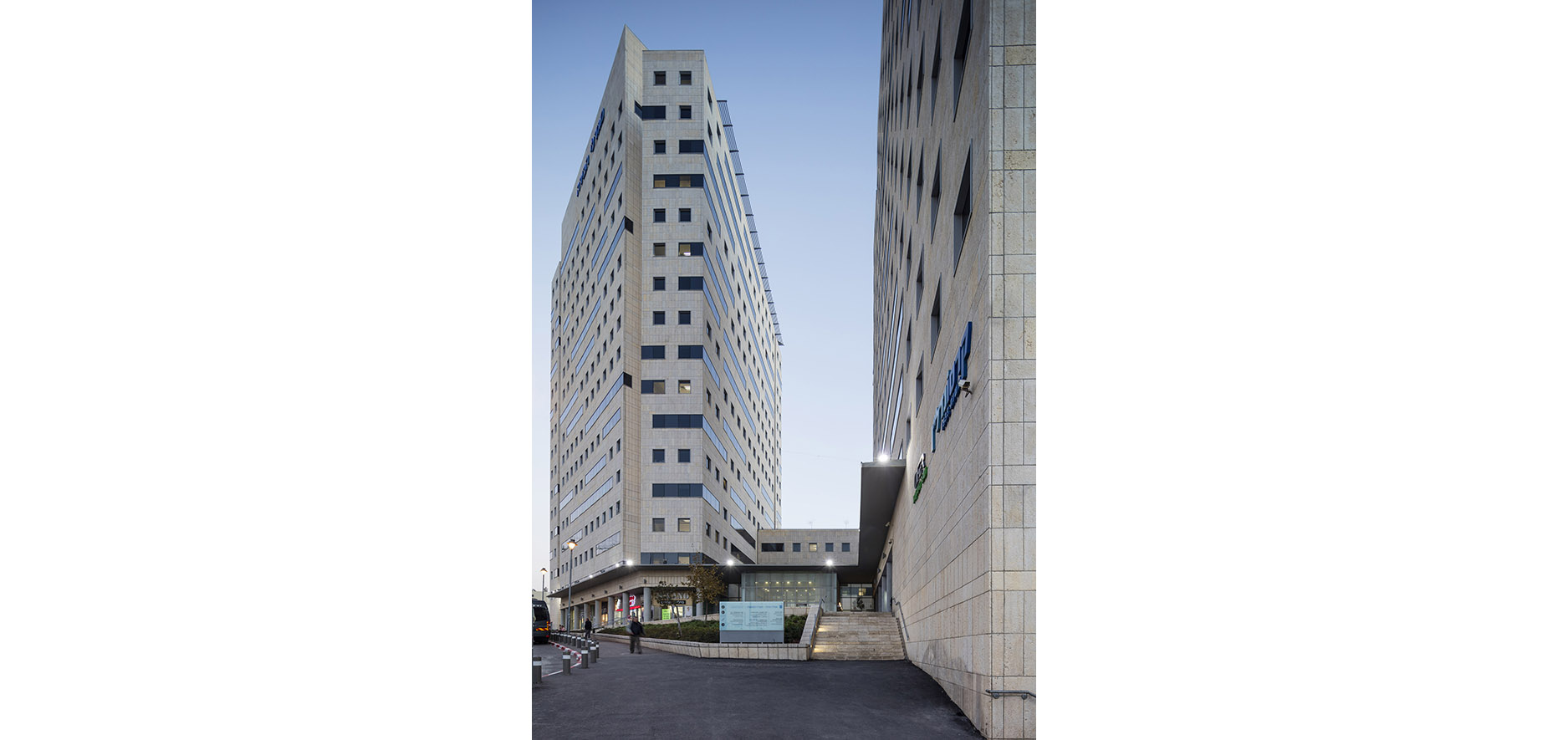 MigdaleyHaBira_Jerusalem_By_Kolker_Epstein_Architects05