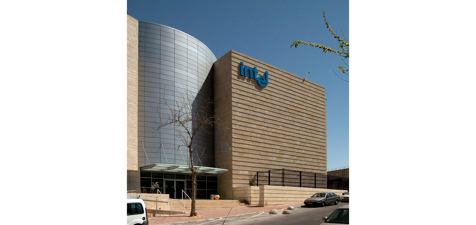 Intel6building_jerusalem_by_kolker_epstein_architect004