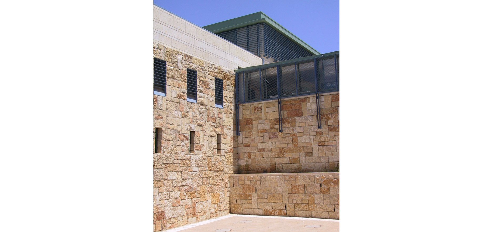 BeitHasefer_HaMakif_Ramot_planned_By_Kolker_Epstein_Architects4