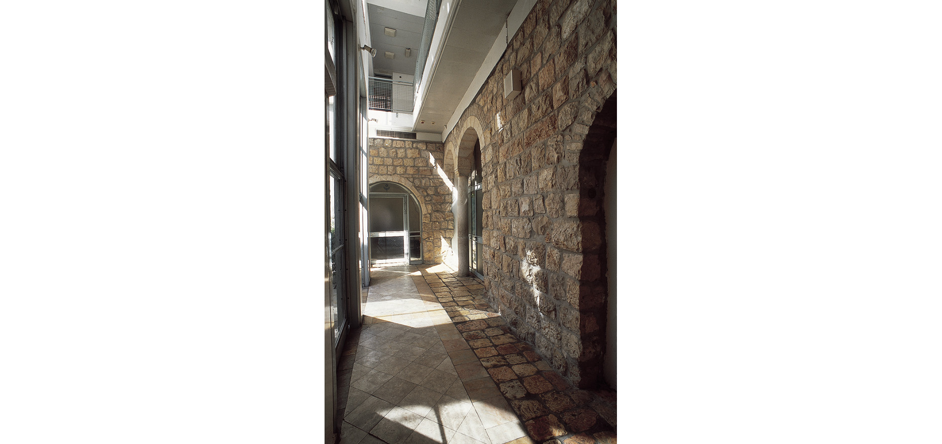 MerkazIrgunGesher_By_Kolker_Epstein_Architects03