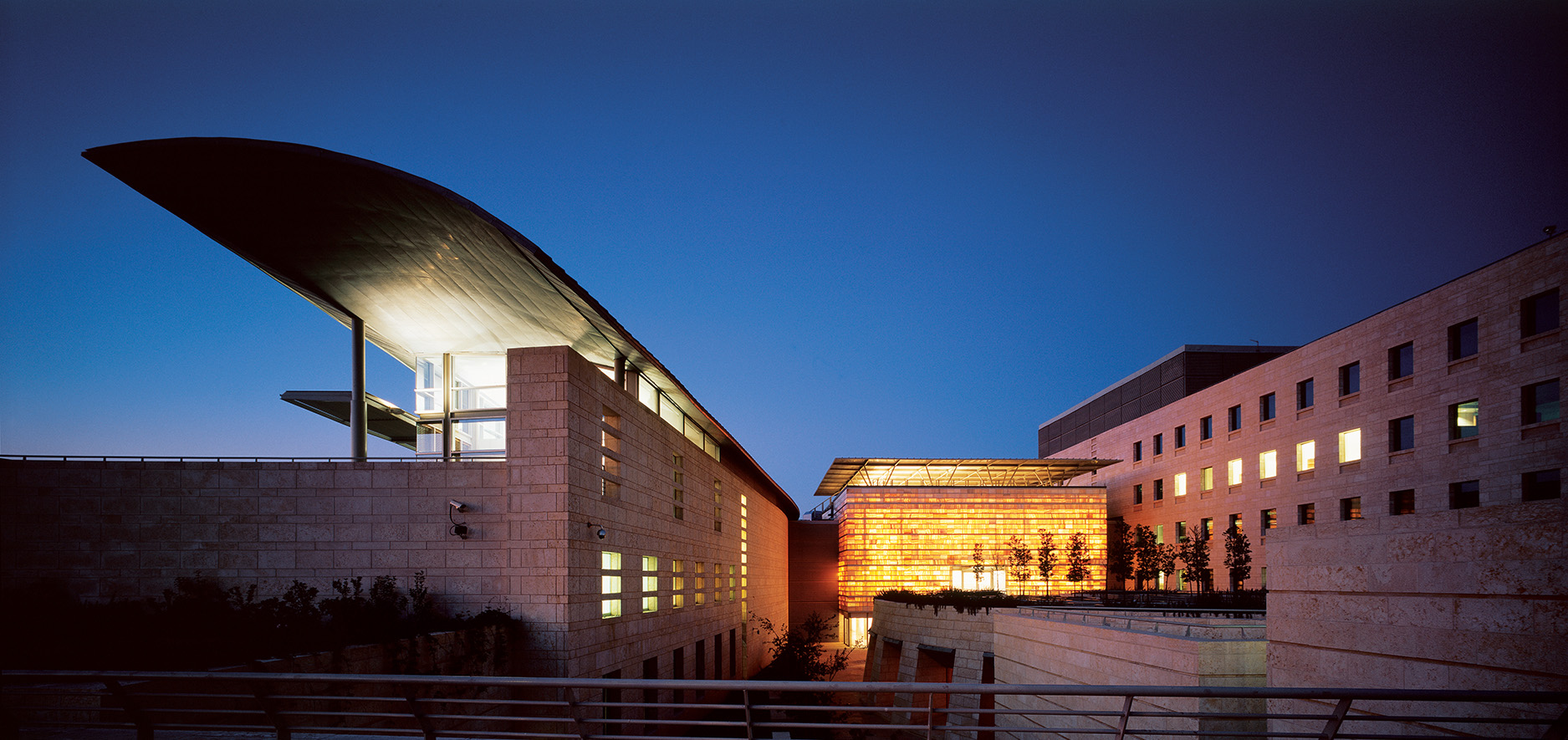 Misrad_HaHutz_By_Kolker_Epstein_Architects1